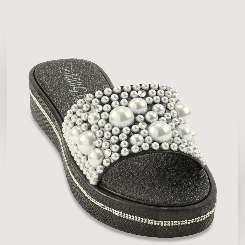Glamorous Black and Silver Embellished Pearl Sandals